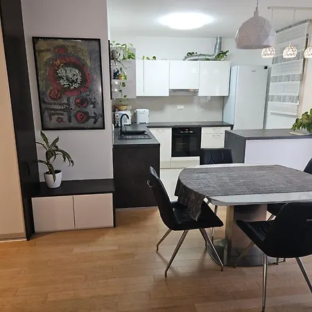 Apartment Romeo *