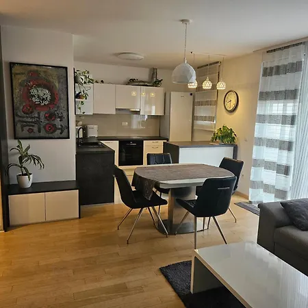Romeo Apartment